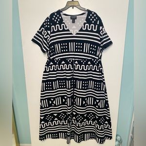 #379 ASHRO Tribal Dress size 2X NWOT